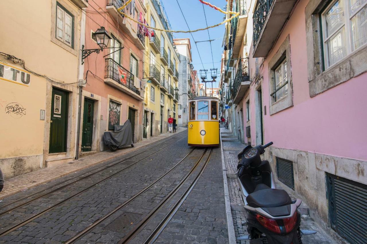 Chiado Cosmopolitan Apartments Lisbona Esterno foto